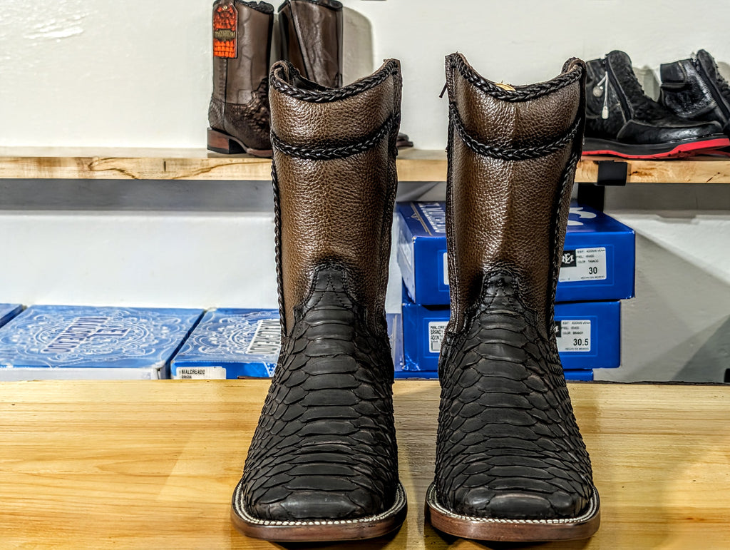 El Malcreado Mauro Color Tabaco