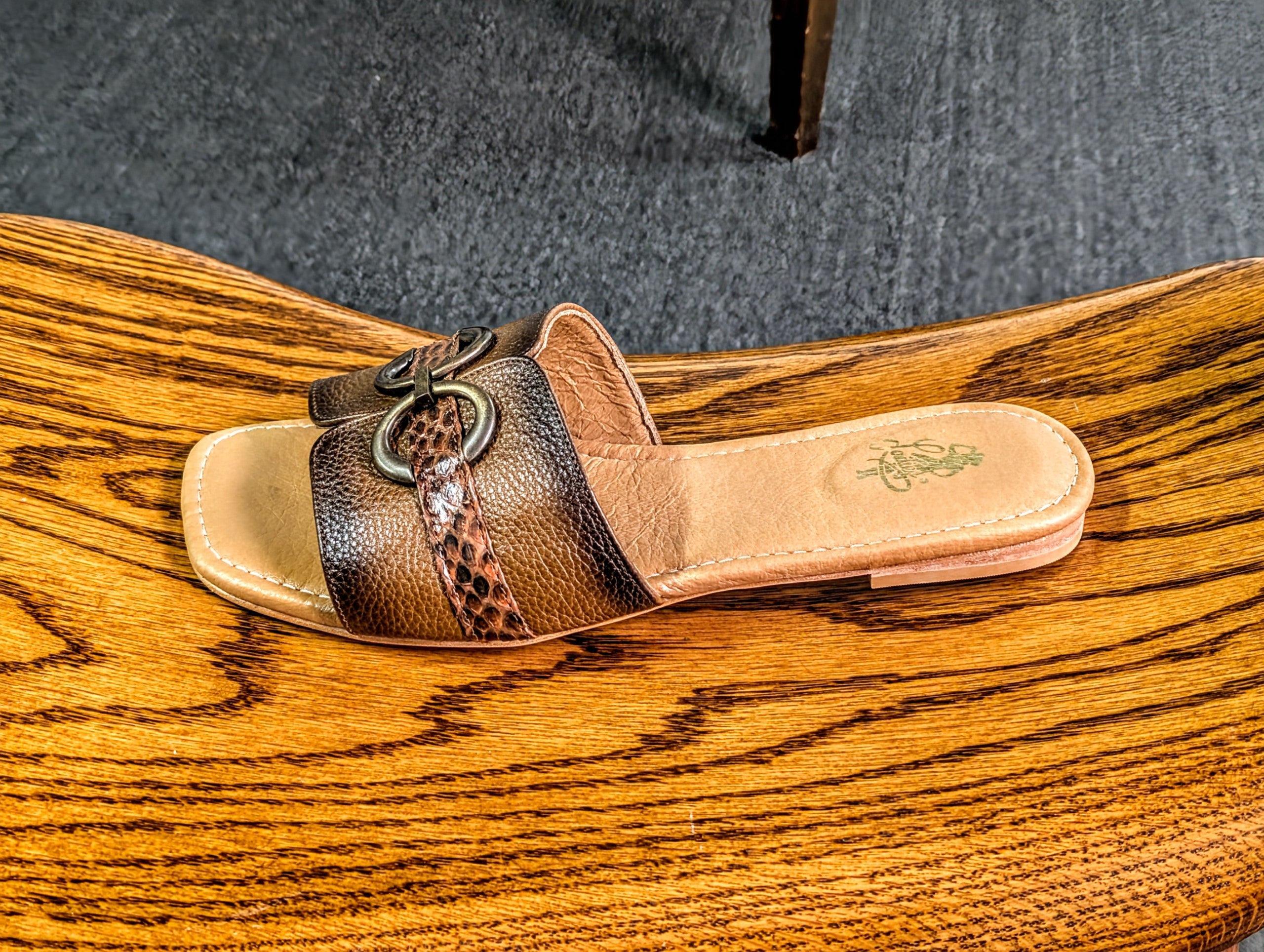 Sandalias para dama modelo Mallorca en Pitón Miel