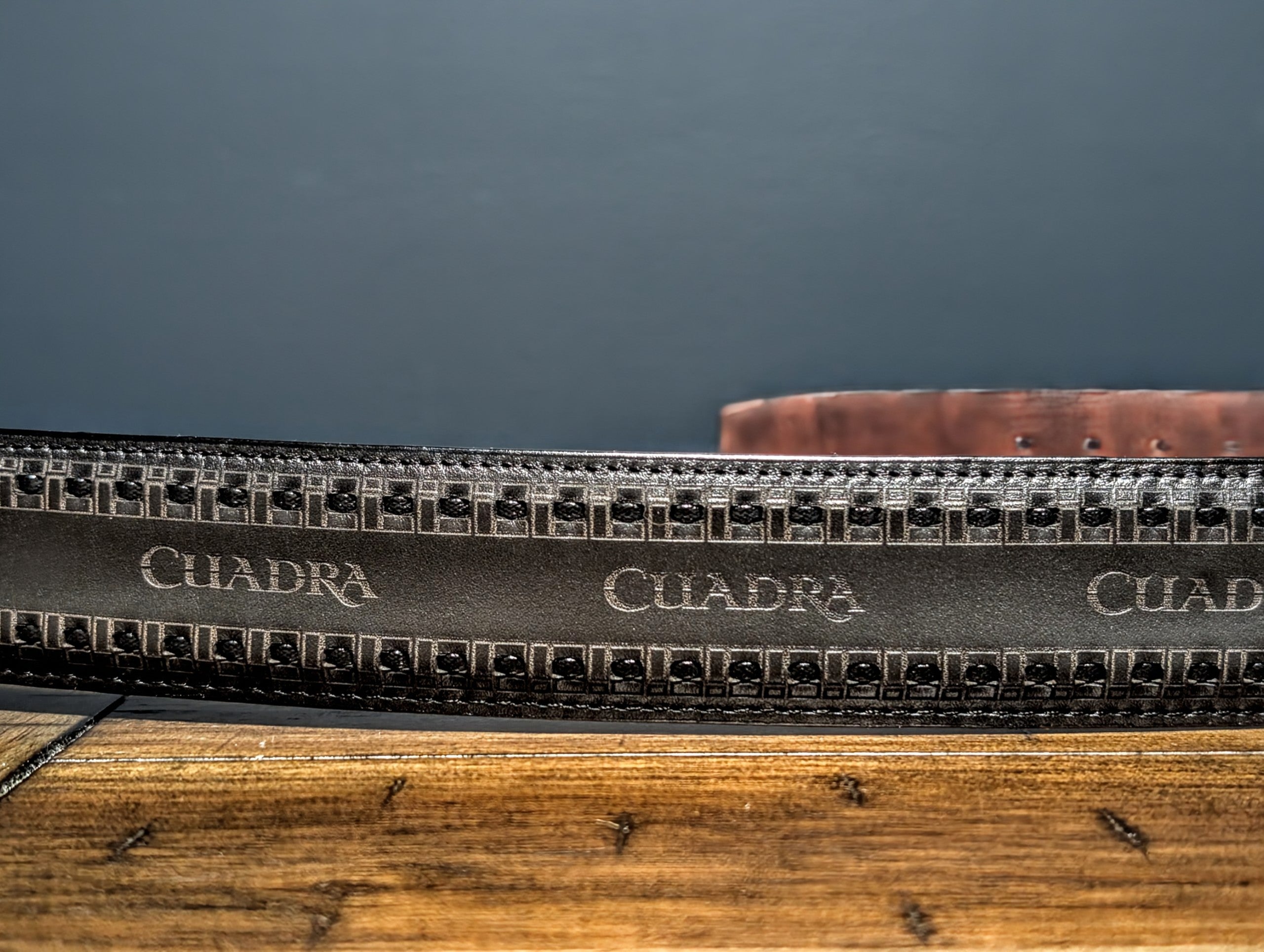 Cinturón Ultra Exótico Cayman Cuadra