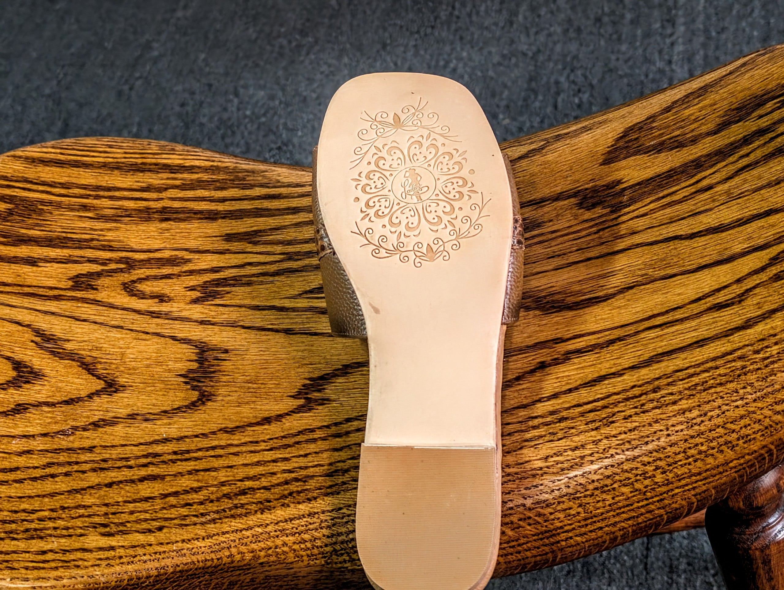 Sandalias para dama modelo Mallorca en Pitón Miel