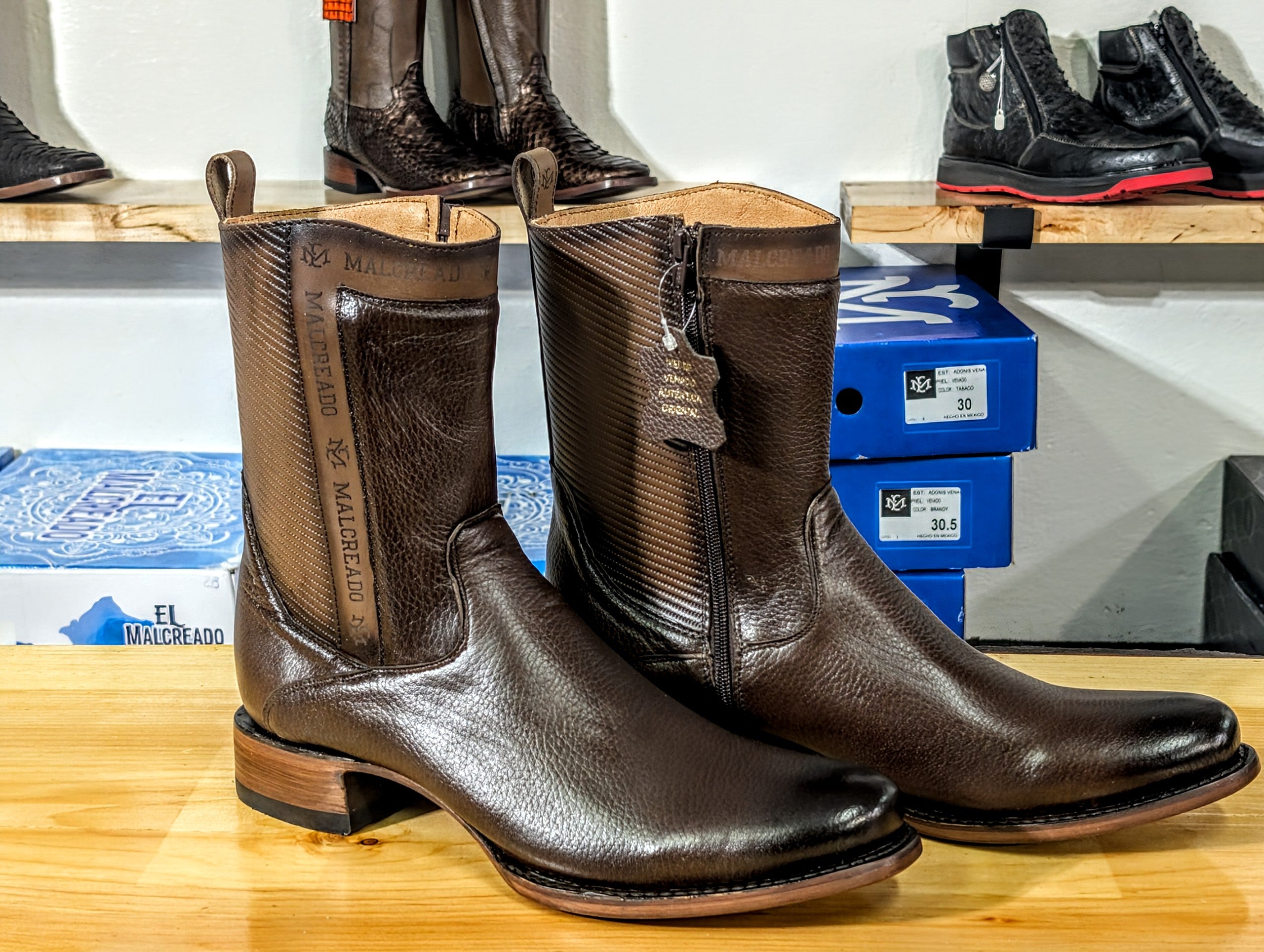 El Malcreado Adonis Venado Color Brandy