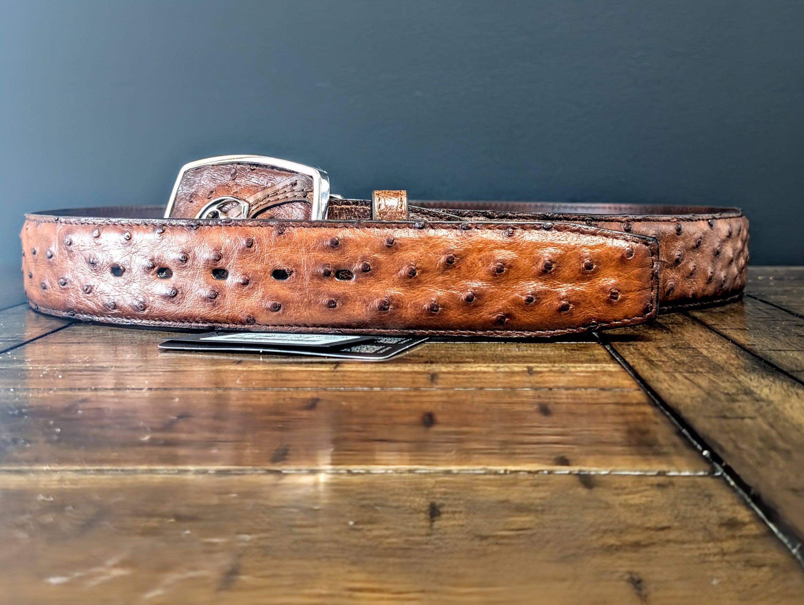 Cinturón en Piel de Avestruz Cuadra