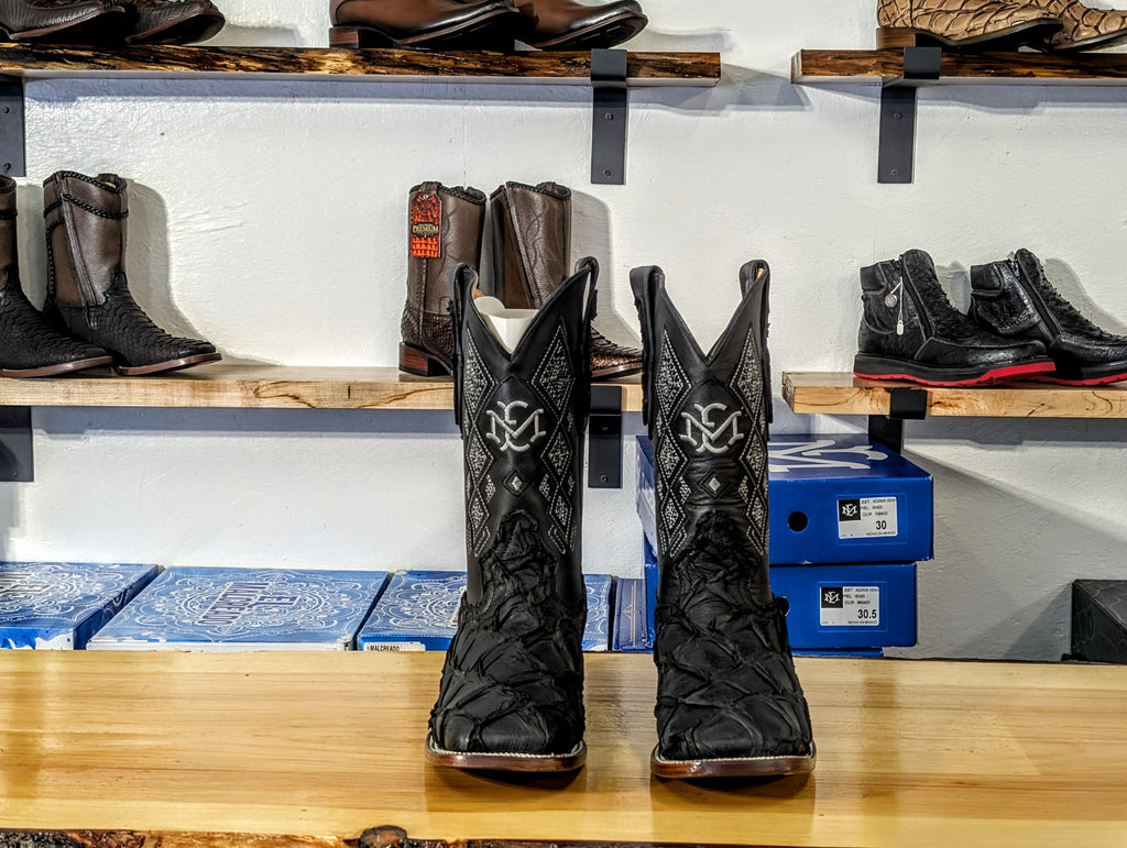 El Malcreado Botas de Pescado Color Negro