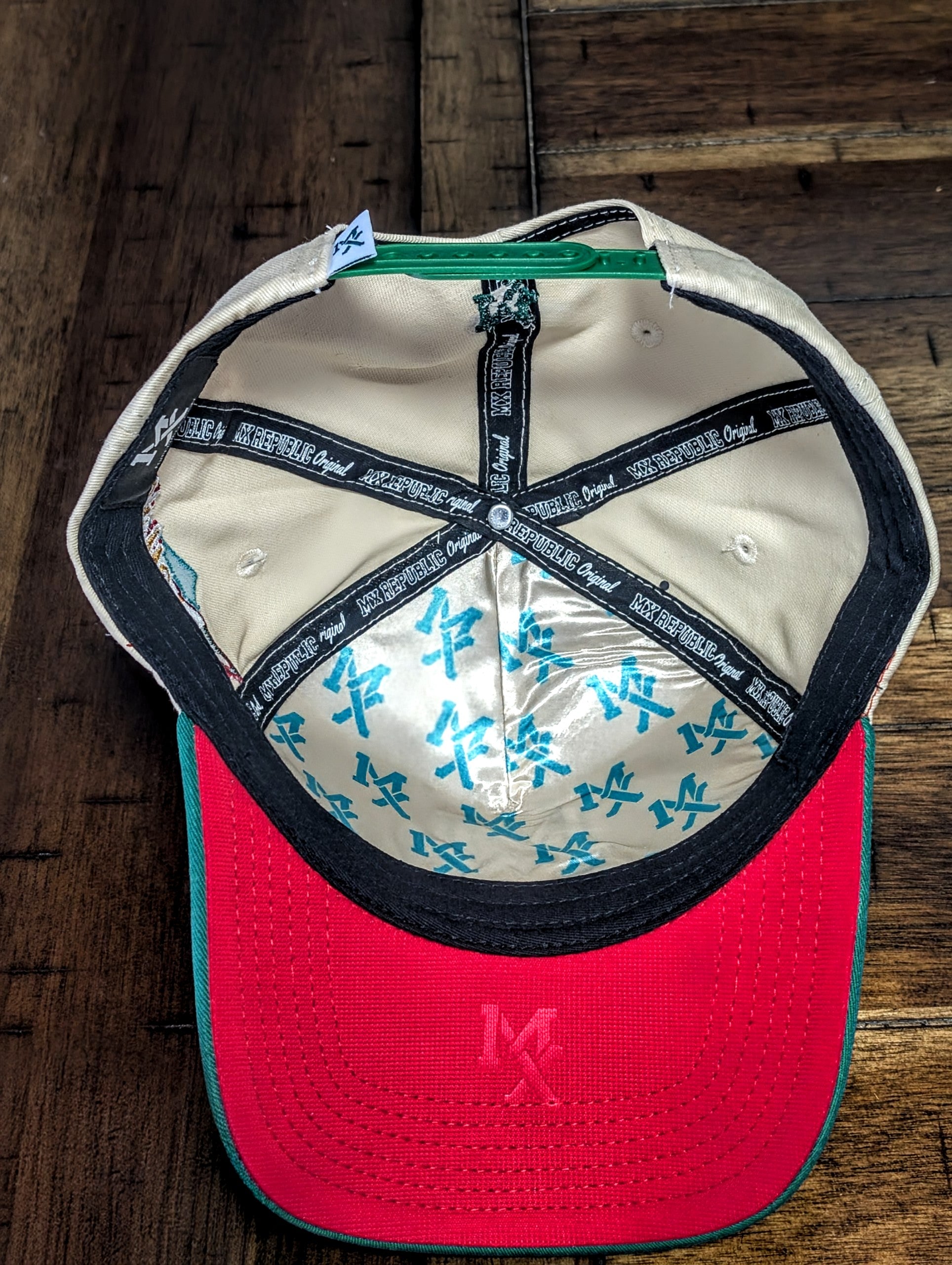 MX Republic Sierra Beige "Premium Snapback Cap"