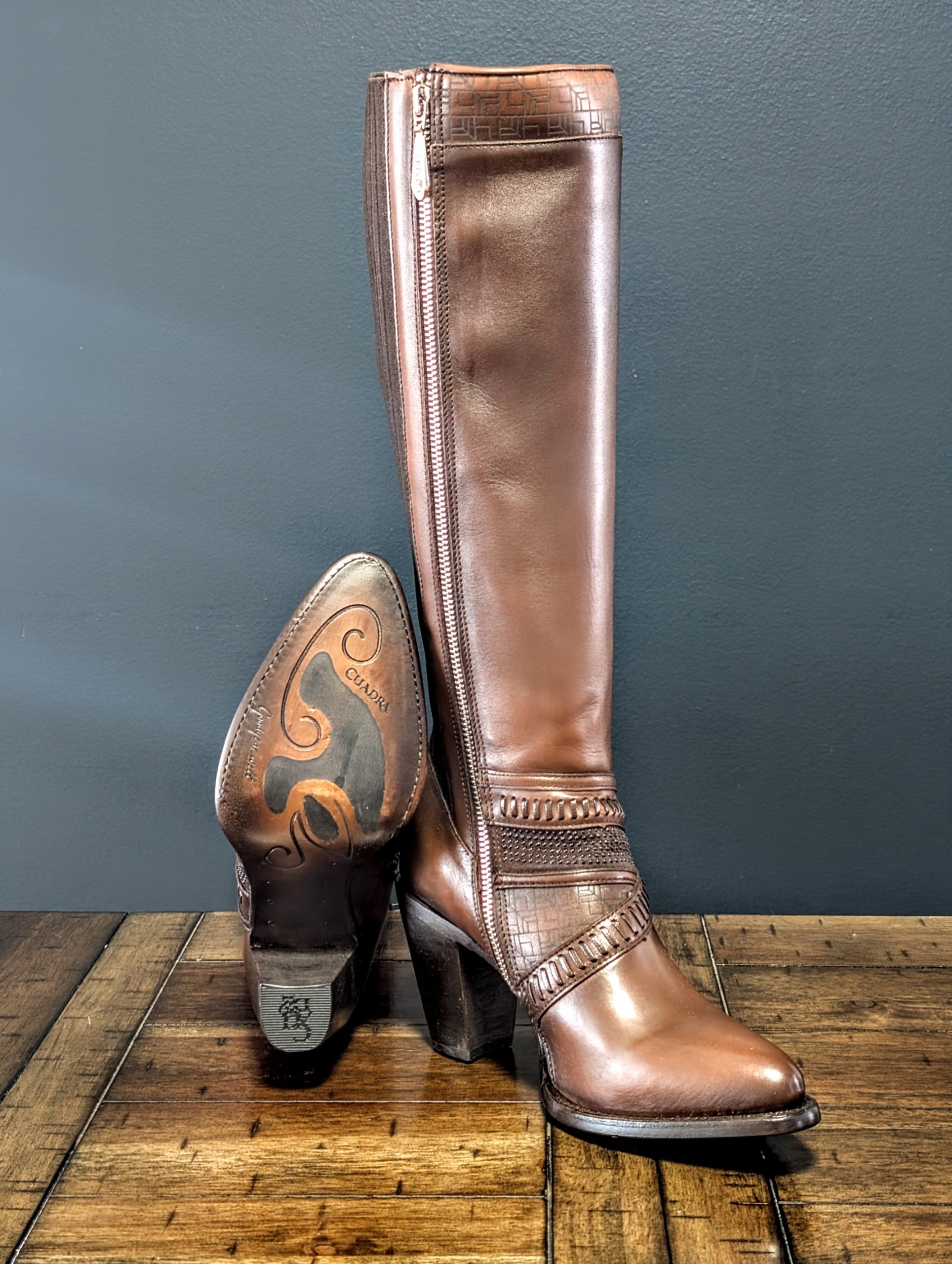 Botas de Dama en Color miel punta redonda