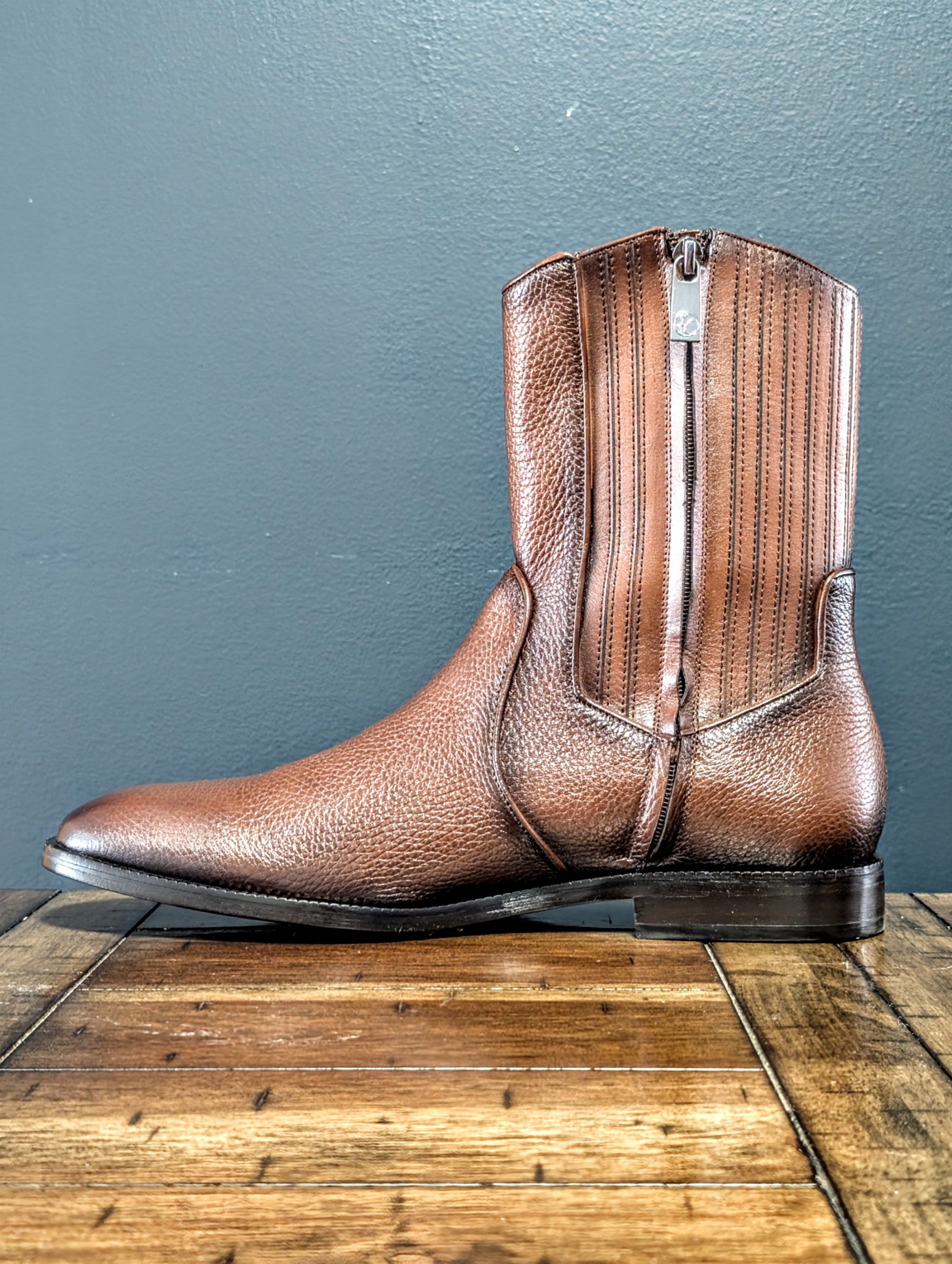 Botines Cuadra en Piel De Venado Color Cafe